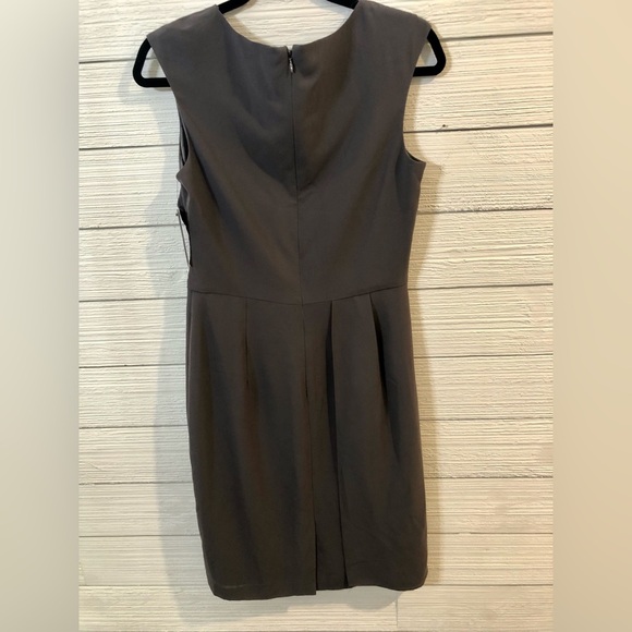 Vince Camuto Women’s Dark Gray Sleeveless Dress Size 6 OFFICE Party NEW - Picture 4 of 10